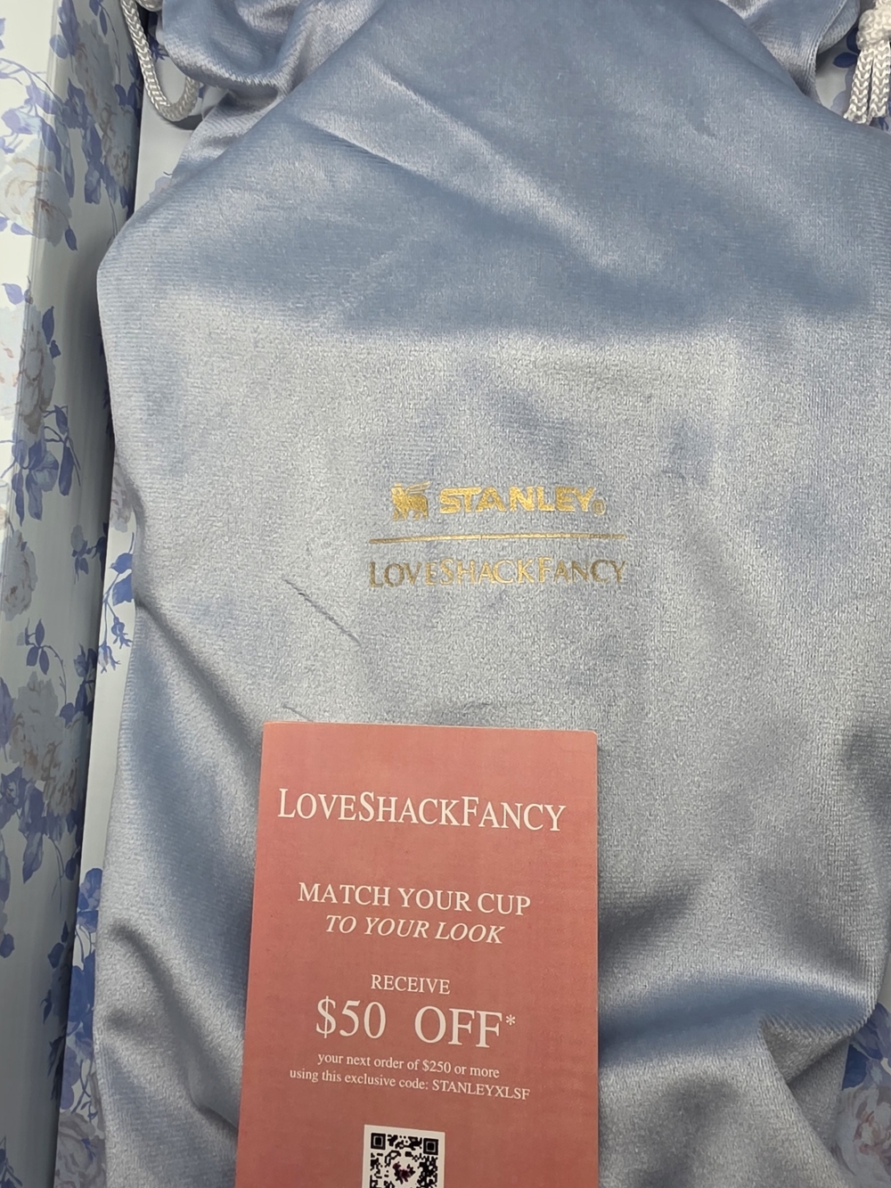 Stanley LoveShackFancy 40oz Tumbler Blue NTW - Picture 7 of 12